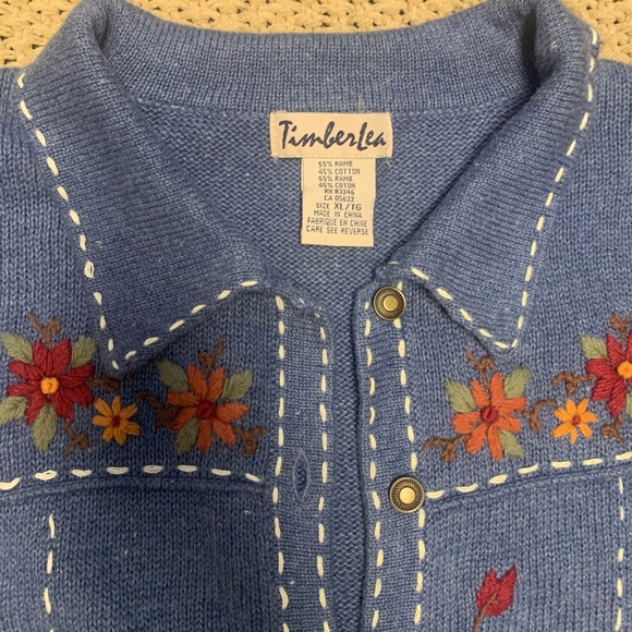 Fall Sweater Size XL - Picture 2 of 7